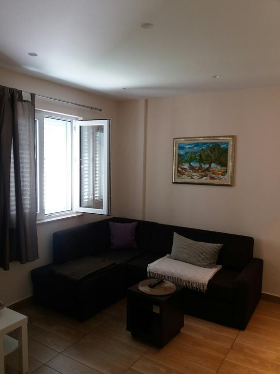 Apartment Maria Banjol Eksteriør billede